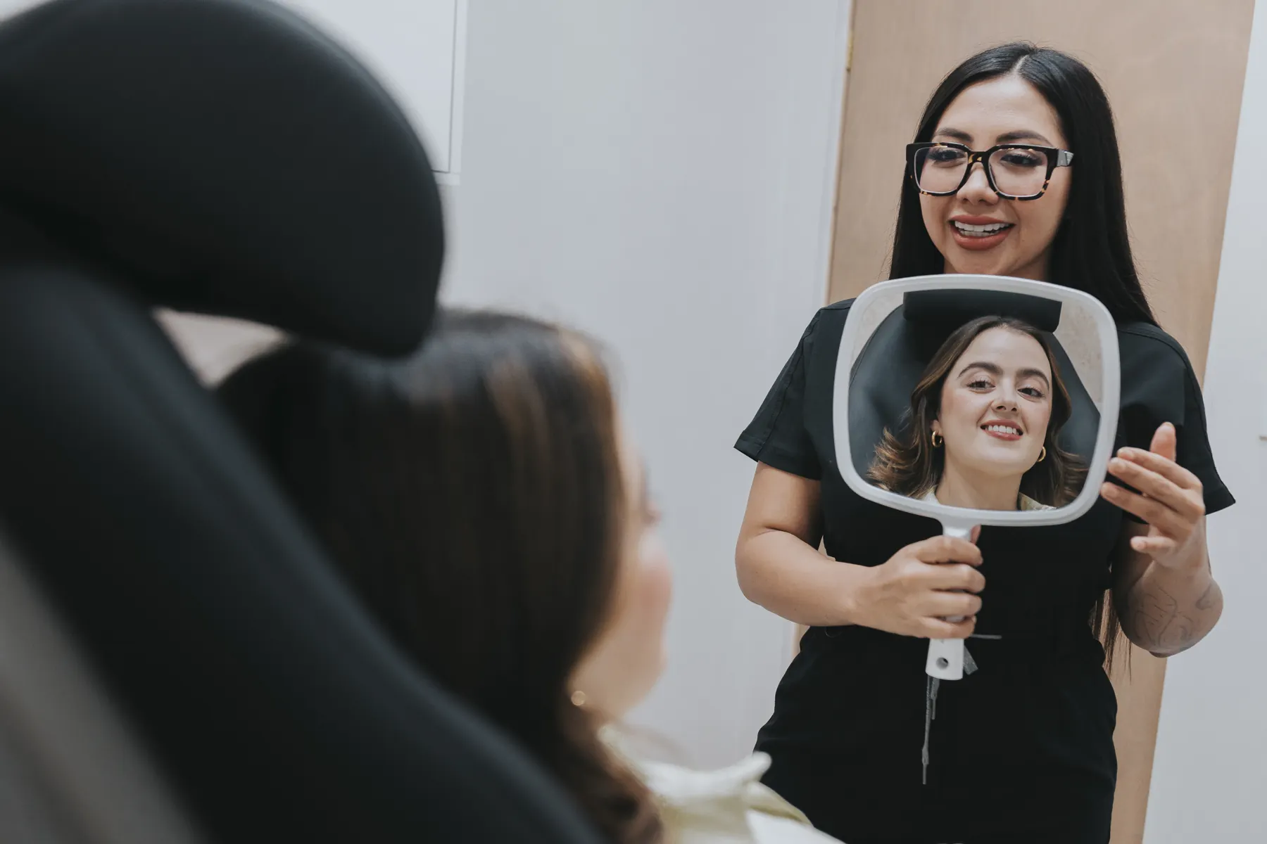 Una mirada personalizada durante la atención facial